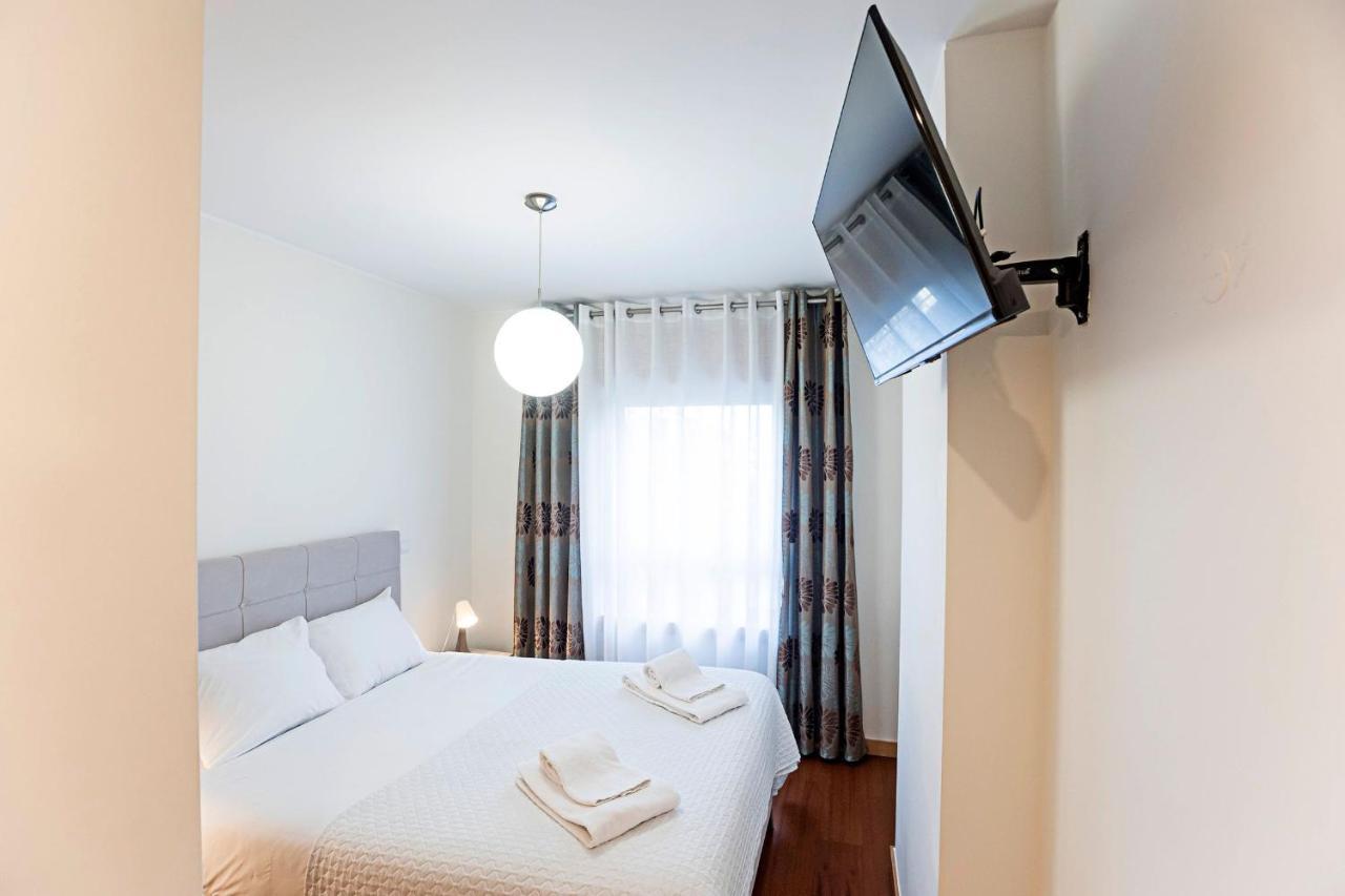 2Br Flat By Metro W/ Free Parking By Lovelystay Vila Nova de Gaia Ngoại thất bức ảnh
