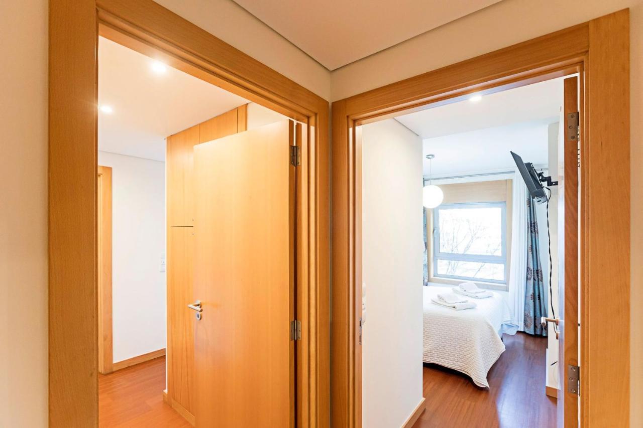 2Br Flat By Metro W/ Free Parking By Lovelystay Vila Nova de Gaia Ngoại thất bức ảnh