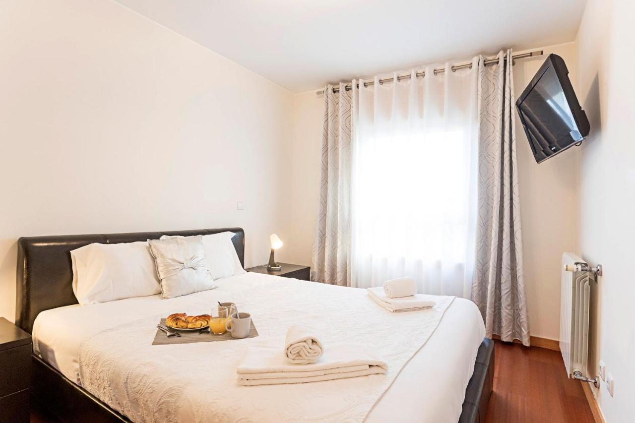 2Br Flat By Metro W/ Free Parking By Lovelystay Vila Nova de Gaia Ngoại thất bức ảnh