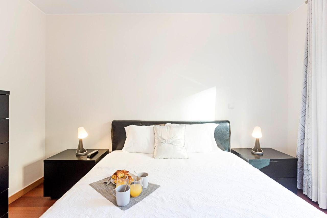 2Br Flat By Metro W/ Free Parking By Lovelystay Vila Nova de Gaia Ngoại thất bức ảnh