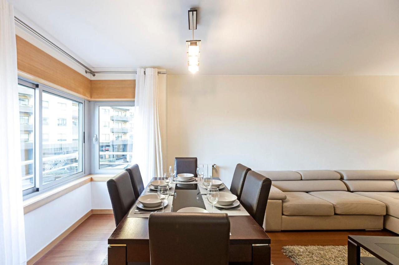 2Br Flat By Metro W/ Free Parking By Lovelystay Vila Nova de Gaia Ngoại thất bức ảnh